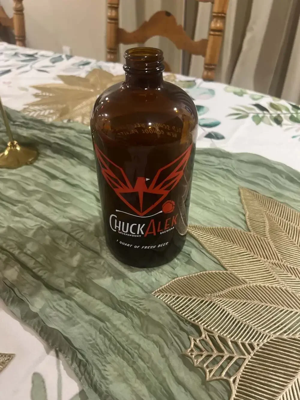 ChuckAlek Independent Brewers 1 Quart Amber Glass Beer Growler